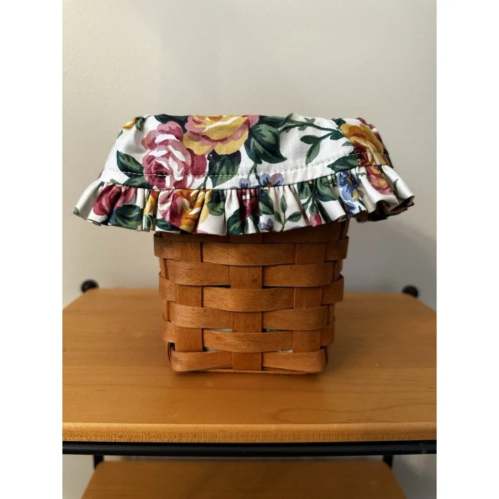 Longerberger 1995 Basket With Floral Liner